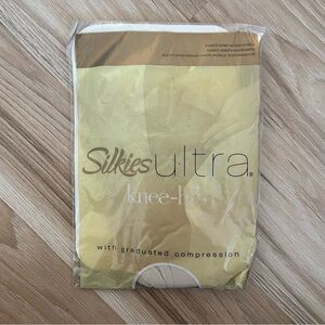 Silkies ultra off white/ivory knee highs size queen